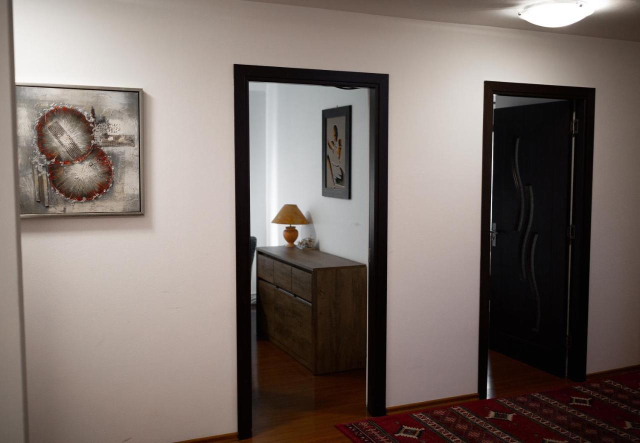 קלוז'-נאפוקה Viking Apartment Grigo מראה חיצוני תמונה